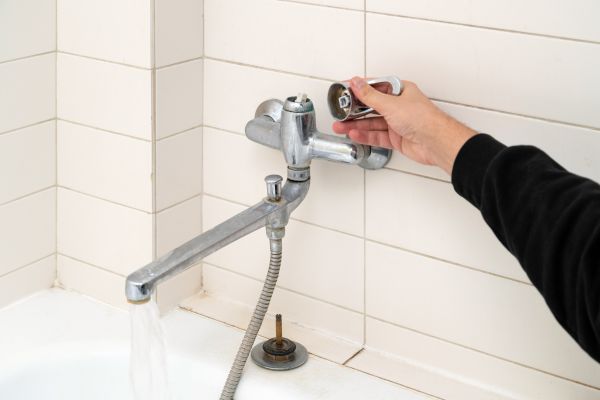 Leaky Bathtub Repair in Los Gatos
